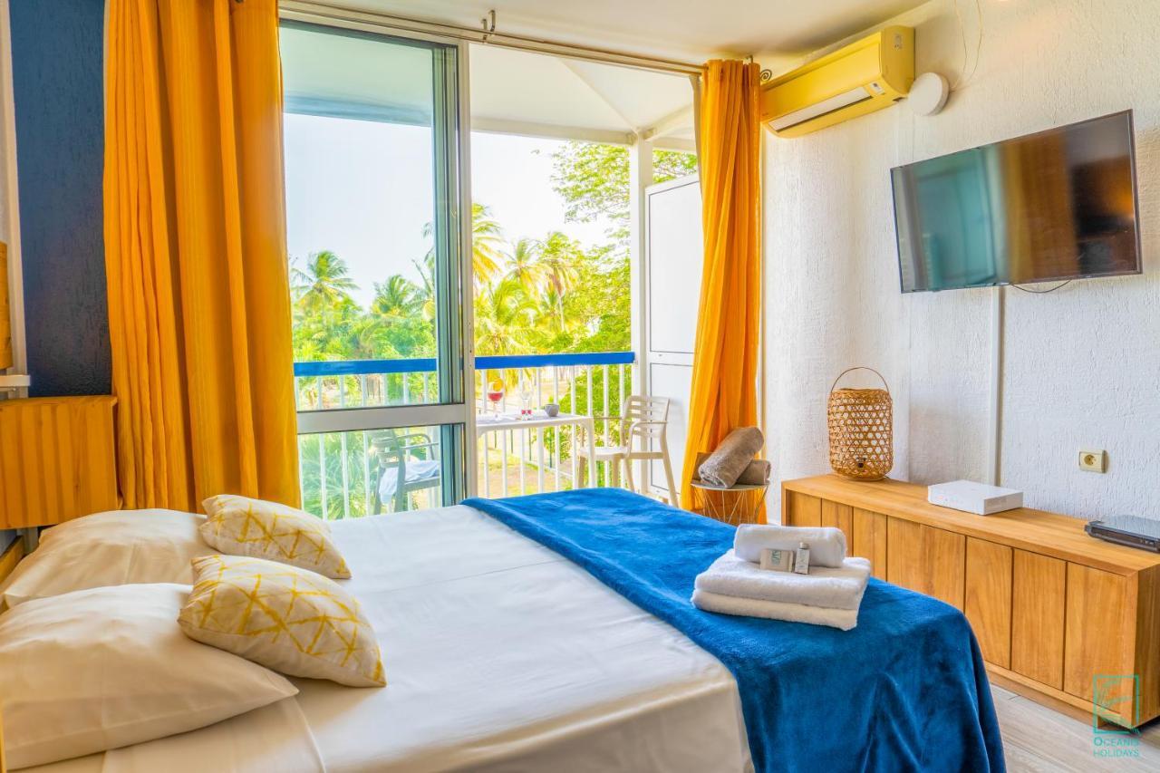 Chaleureux Studio Avec Balcon Face A La Mer - Maripa Ле Госие Екстериор снимка